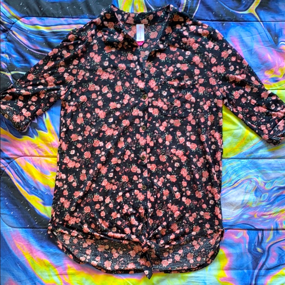 Cute floral button down